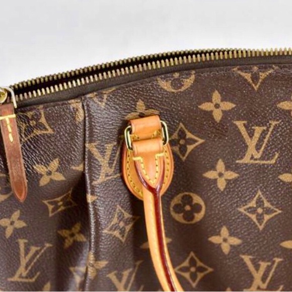 Louis Vuitton handbag turenne gm  Louis vuitton handbags, Fashion, Women  bags fashion